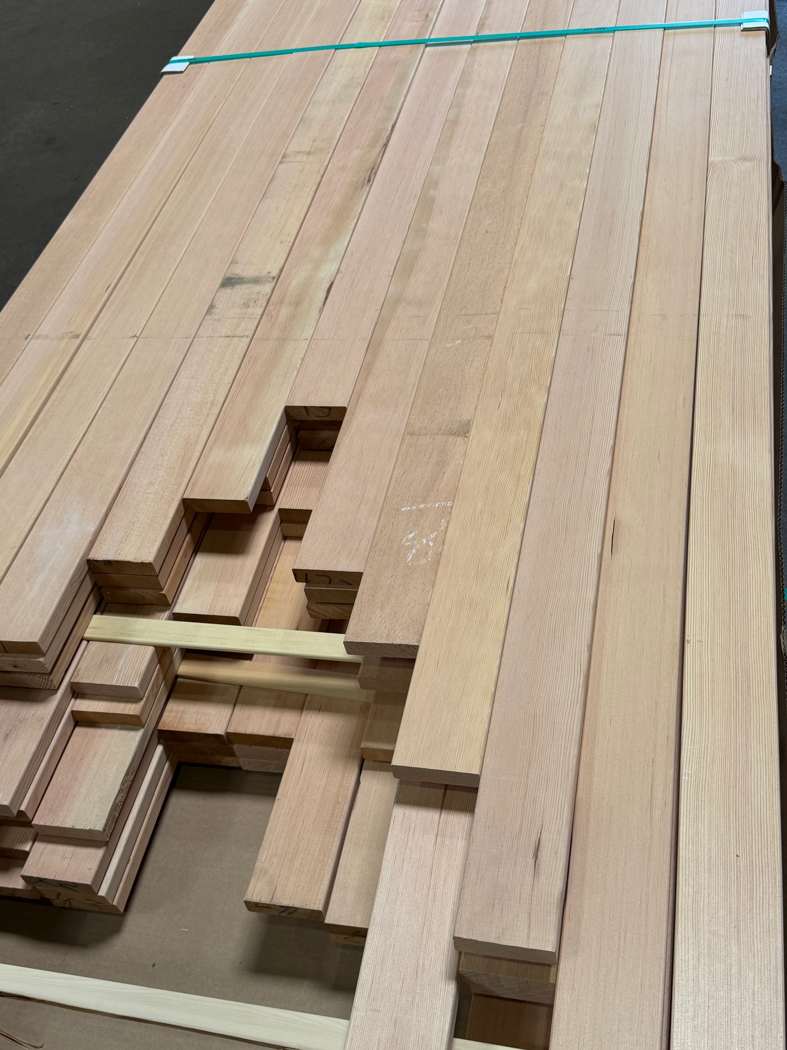 Douglas Fir 5/4x4 Nova VGX Clear S4S